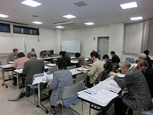 yakuinkai2013-1_2.jpg